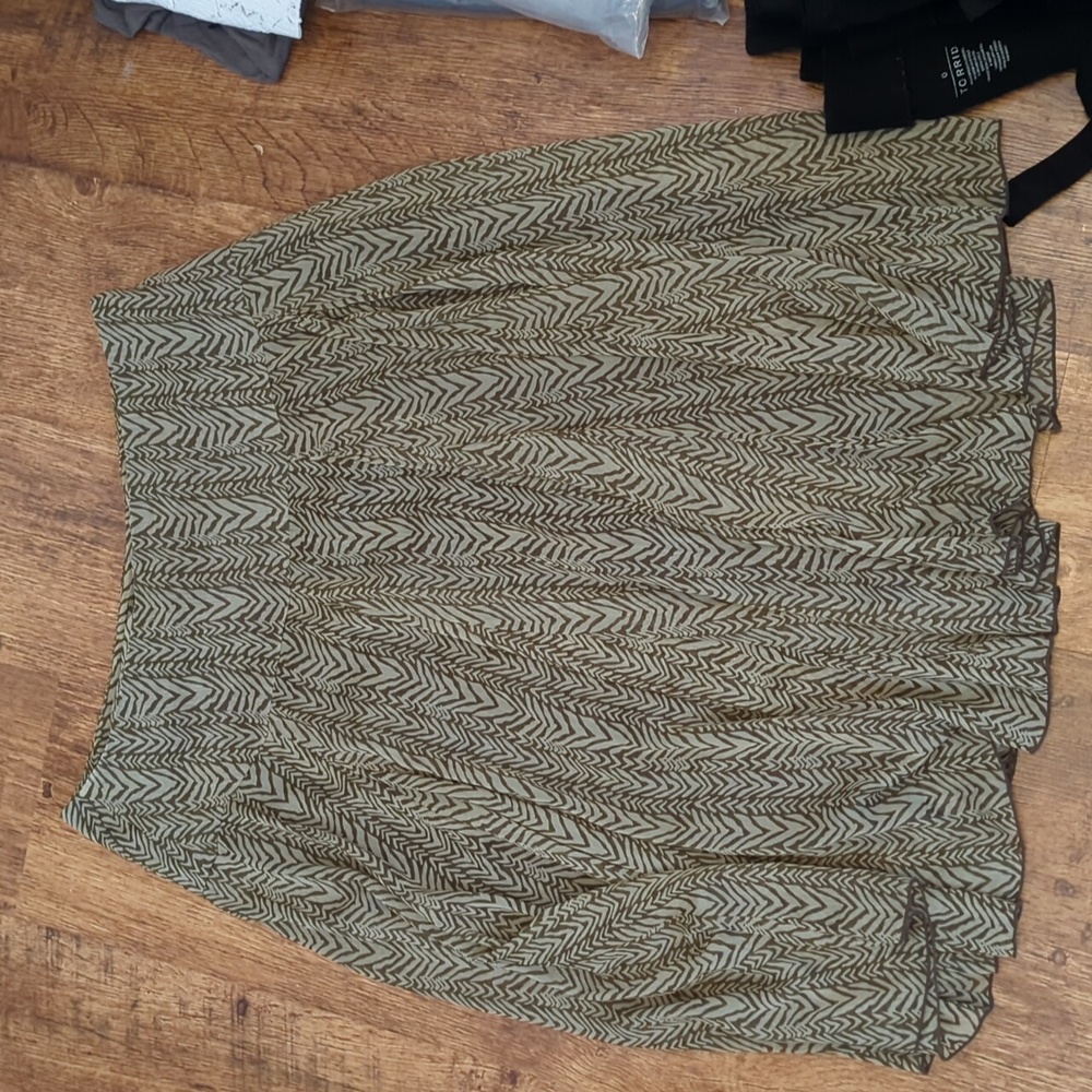 LAST CHANCE Midi skirt
